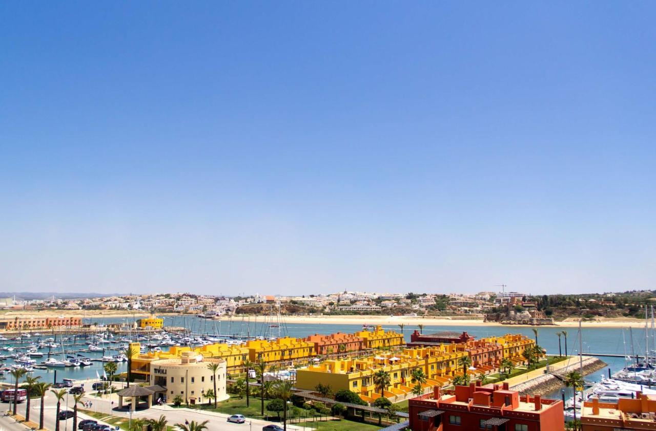 Nh Marina Portimao Resort Extérieur photo