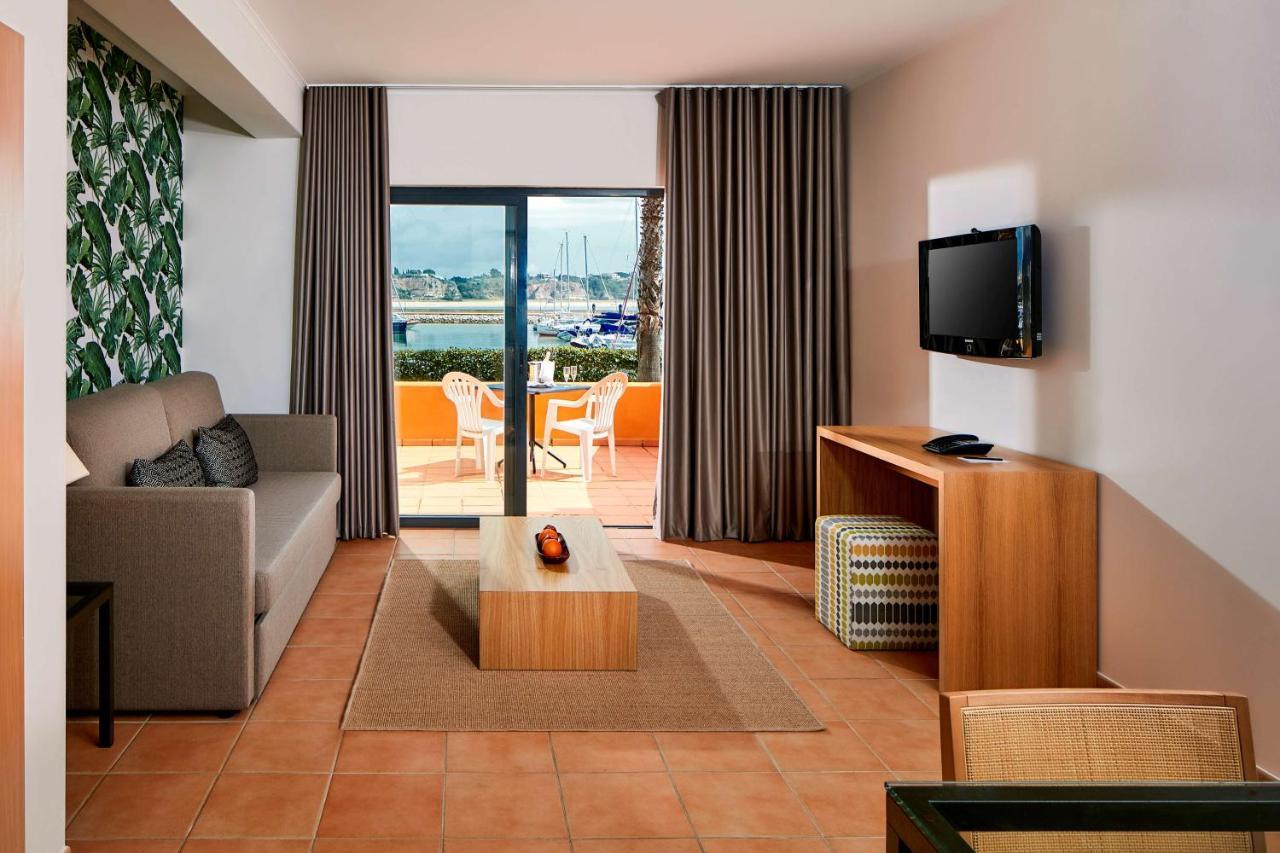 Nh Marina Portimao Resort Extérieur photo