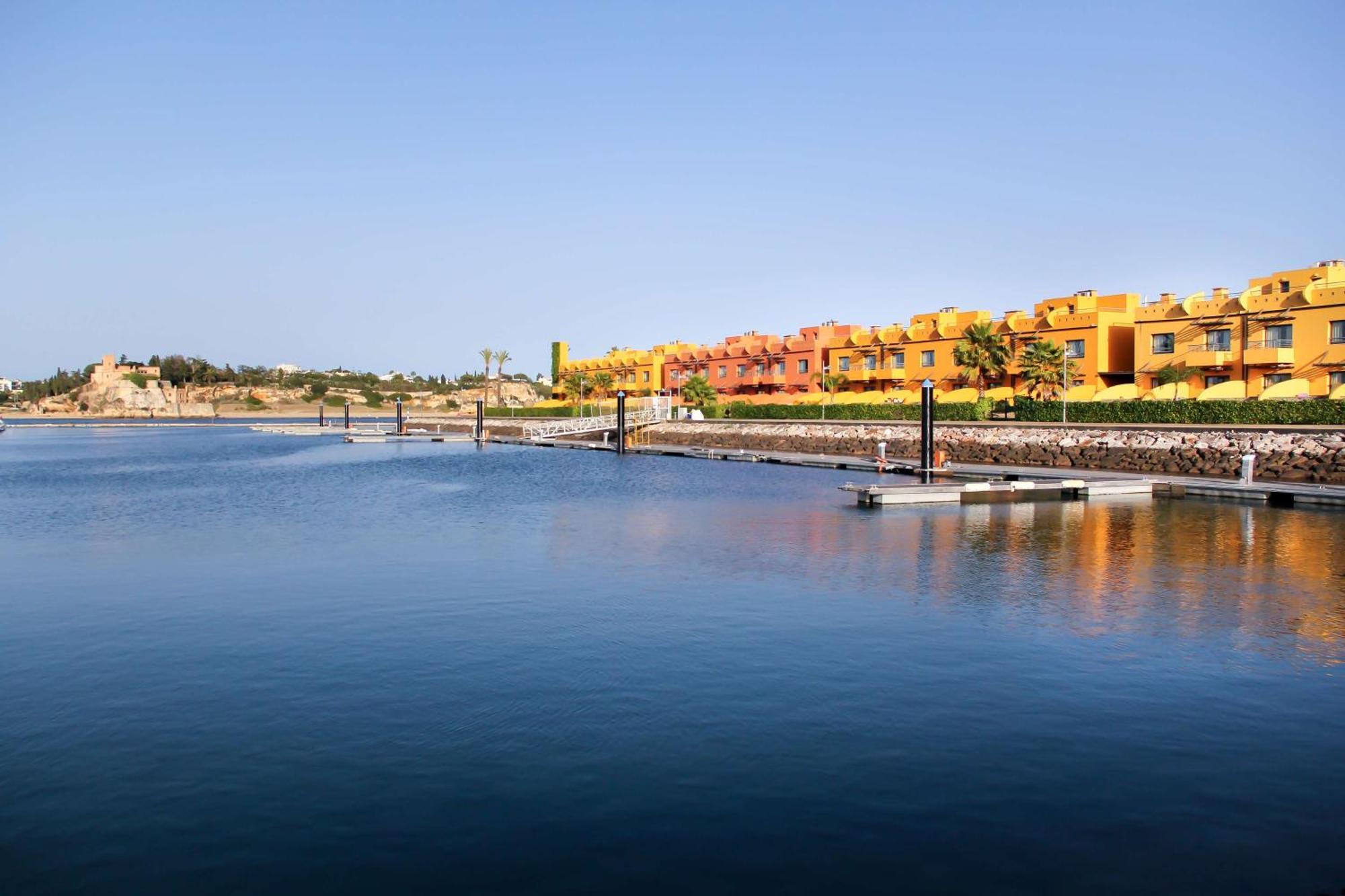Nh Marina Portimao Resort Extérieur photo