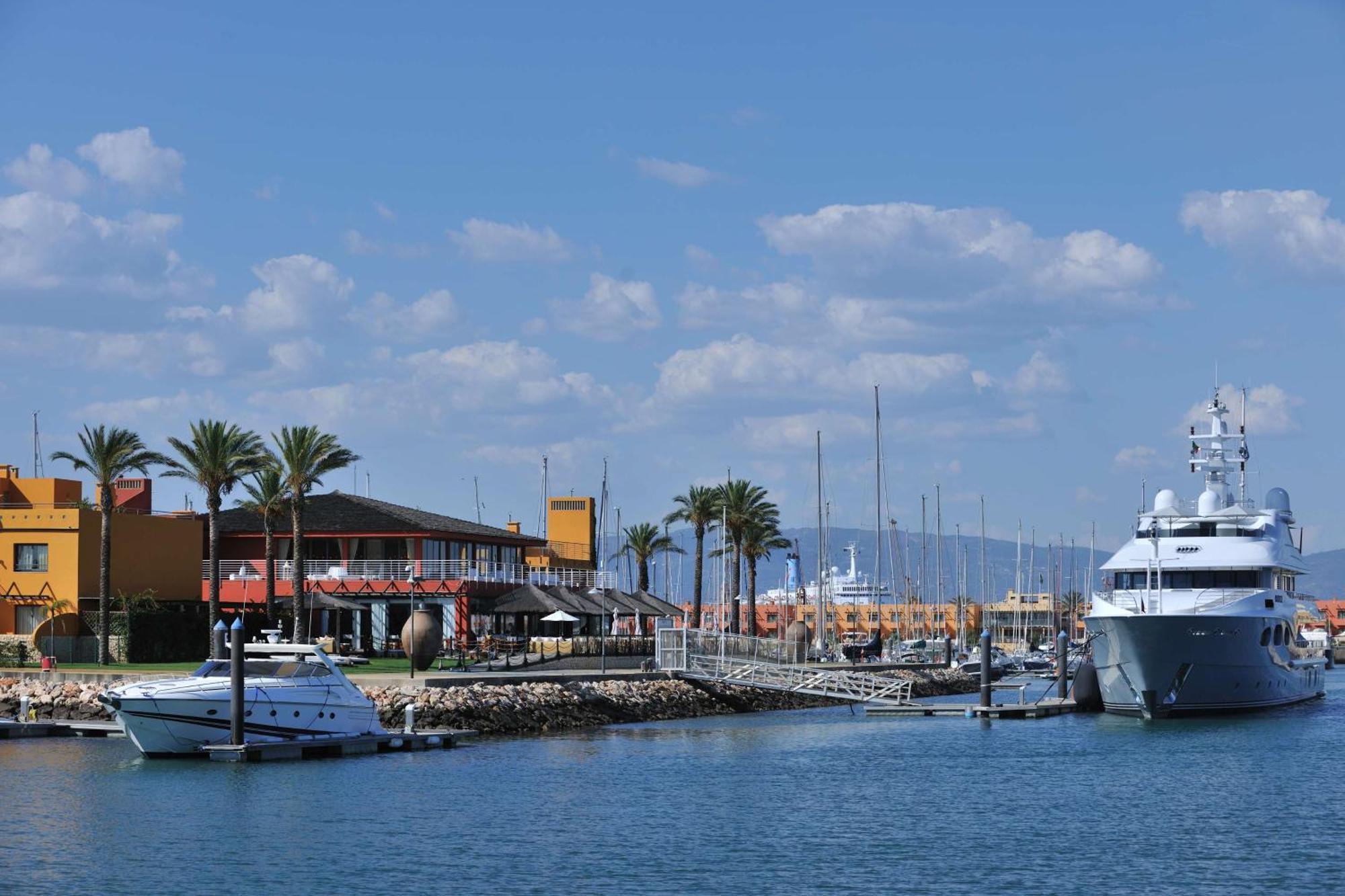 Nh Marina Portimao Resort Extérieur photo